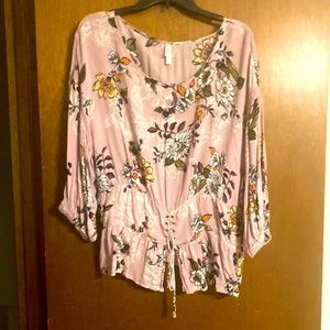 Purple blouse with floral pattern. Size XXL. Only worn a handful of times.